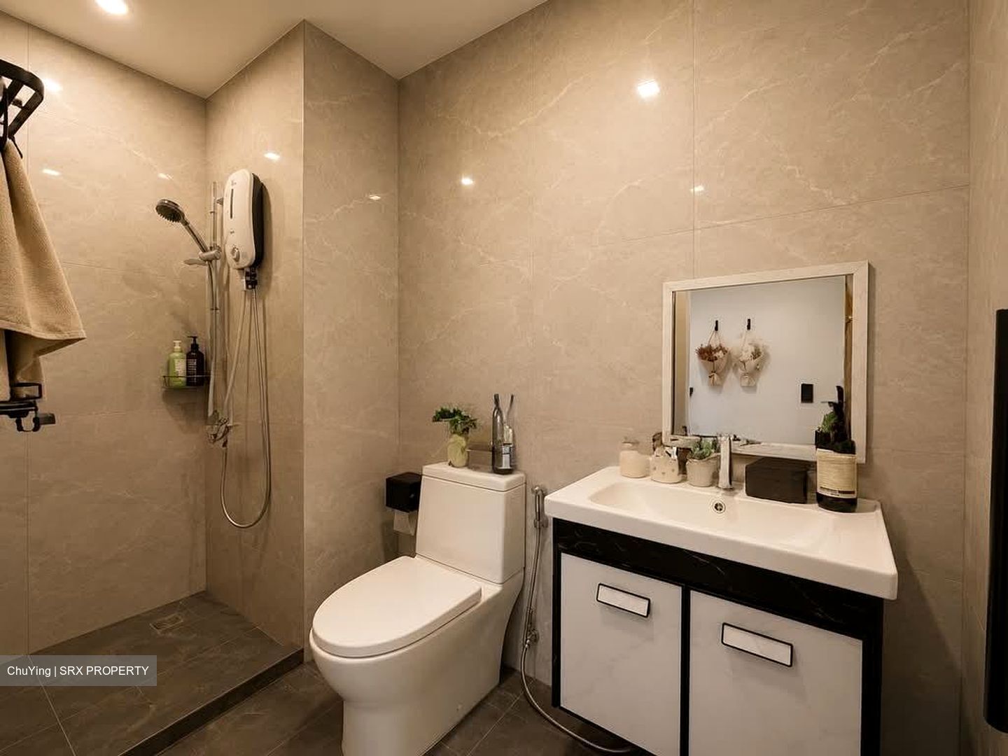 Loyang Villas (D17), Terrace #590852361